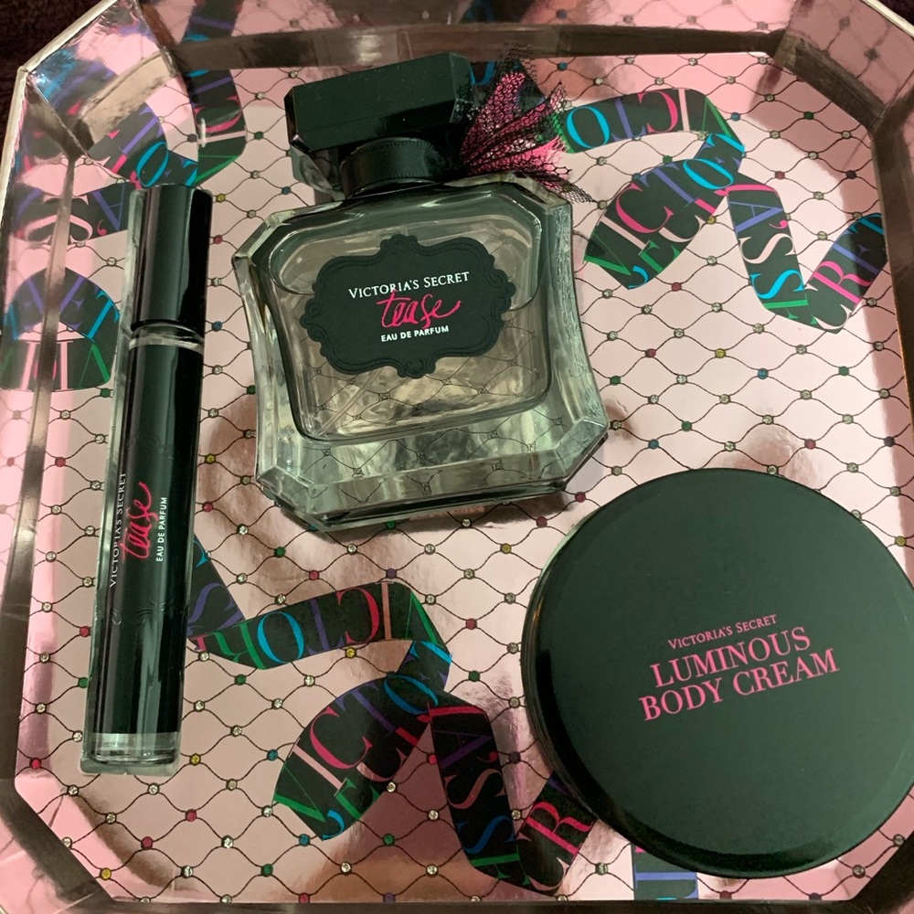 Victoria’s Secret Tease Gift Set